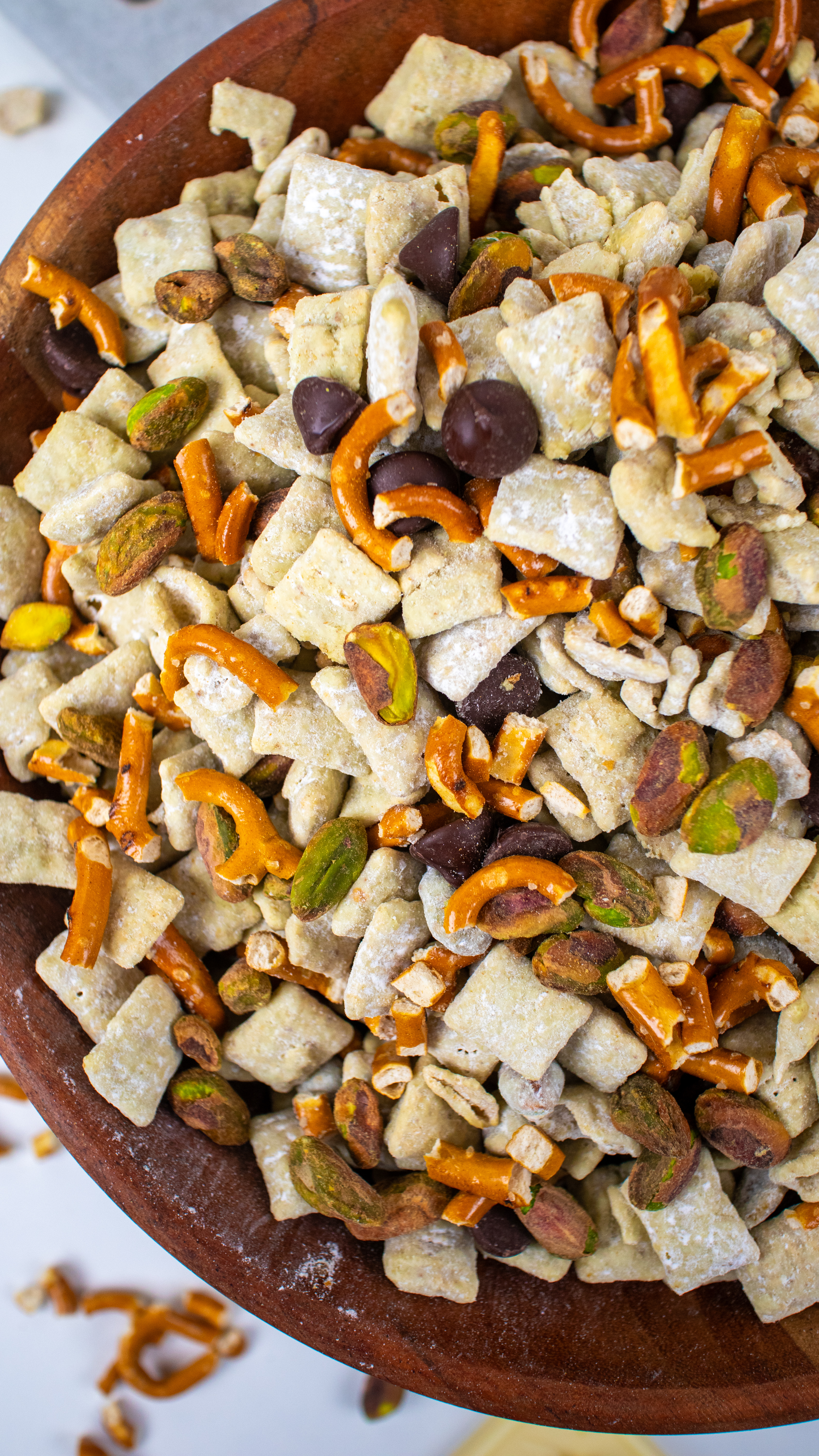 White Chocolate Pistachio Puppy Chow - Kat's Kitchen